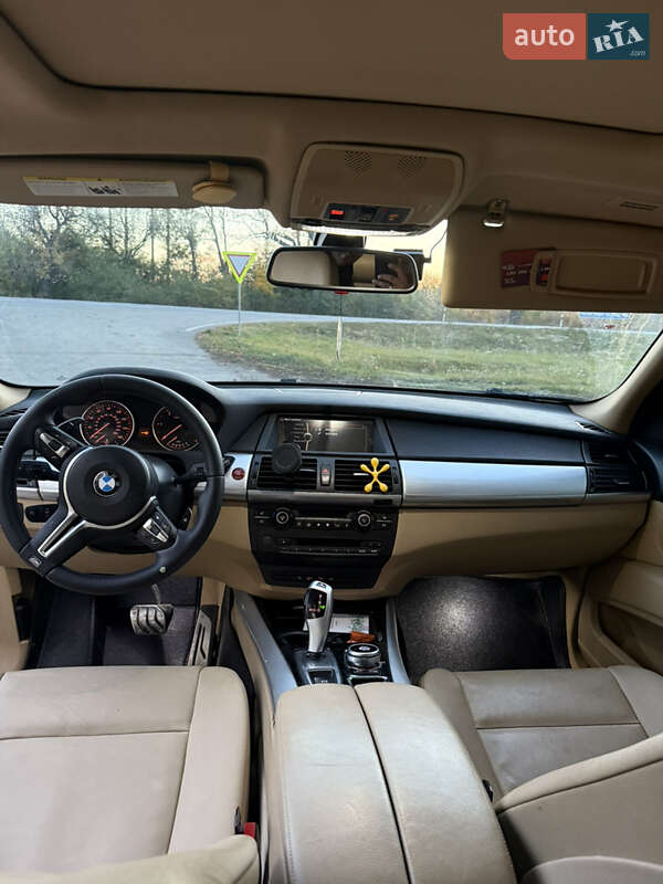Внедорожник / Кроссовер BMW X5 2010 в Гайсине