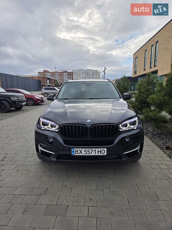 Внедорожник / Кроссовер BMW X5 2017 в Хмельницком