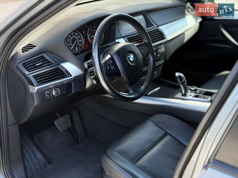 Внедорожник / Кроссовер BMW X5 2012 в Львове