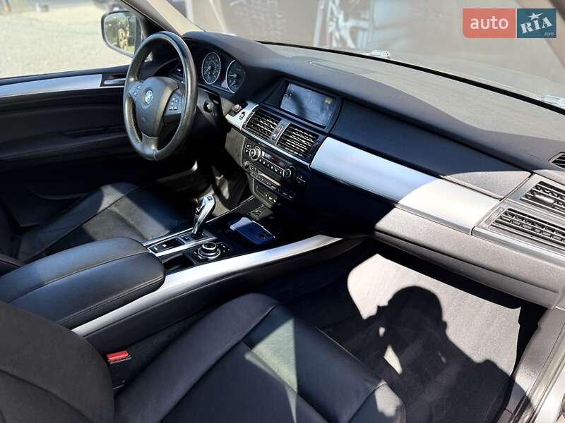 Внедорожник / Кроссовер BMW X5 2012 в Львове
