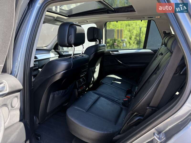 Внедорожник / Кроссовер BMW X5 2012 в Львове