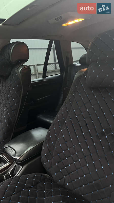 Внедорожник / Кроссовер BMW X5 2001 в Черновцах