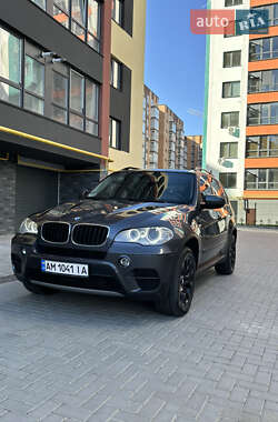 Внедорожник / Кроссовер BMW X5 2010 в Житомире