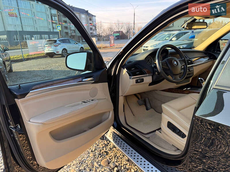 Внедорожник / Кроссовер BMW X5 2012 в Коломые