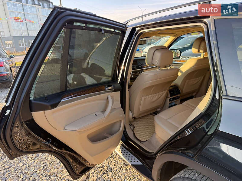 Внедорожник / Кроссовер BMW X5 2012 в Коломые