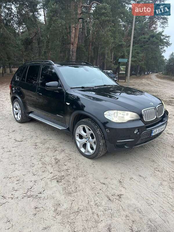 Внедорожник / Кроссовер BMW X5 2013 в Ахтырке