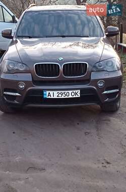 Позашляховик / Кросовер BMW X5 2010 в Звягелі