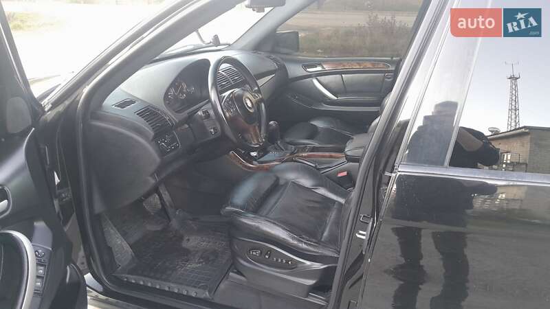 Внедорожник / Кроссовер BMW X5 2002 в Кременце