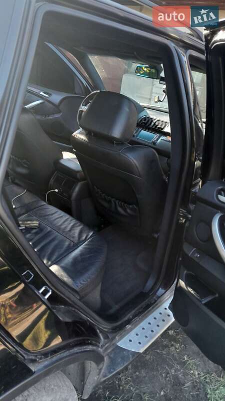 Внедорожник / Кроссовер BMW X5 2002 в Кременце