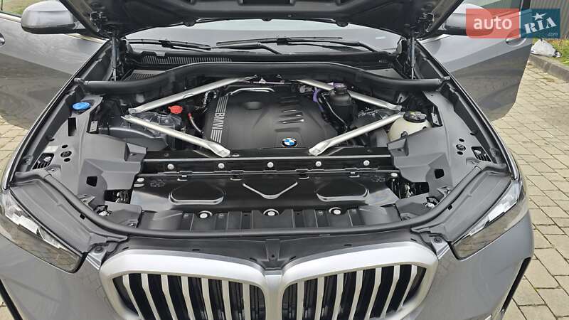 Позашляховик / Кросовер BMW X5 2023 в Івано-Франківську
