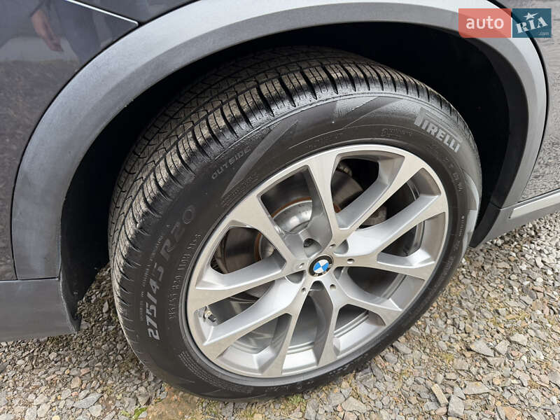 Внедорожник / Кроссовер BMW X5 2019 в Луцке