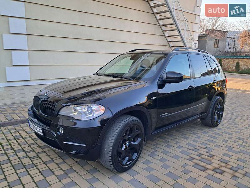 Внедорожник / Кроссовер BMW X5 2012 в Могилев-Подольске