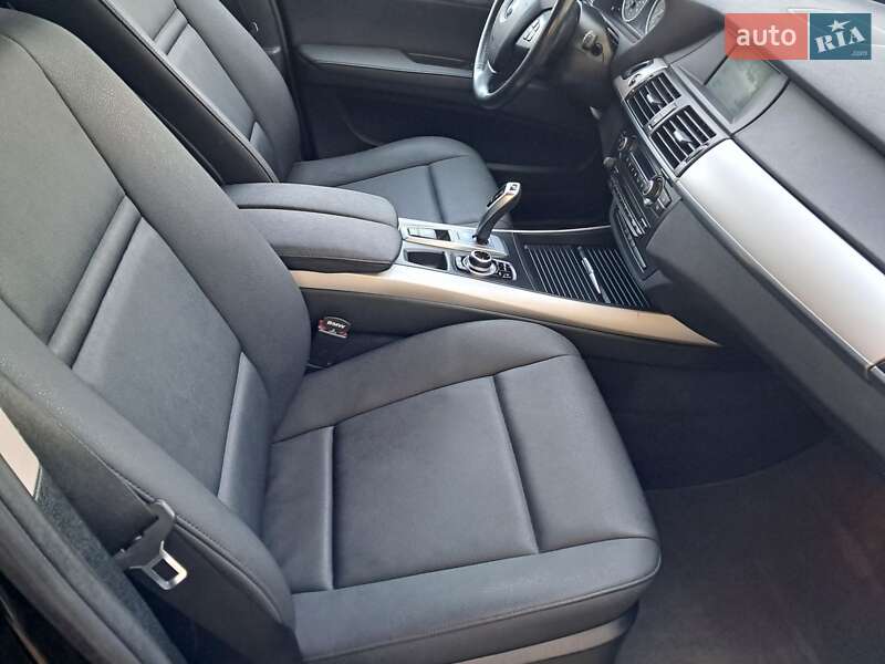 Внедорожник / Кроссовер BMW X5 2012 в Могилев-Подольске