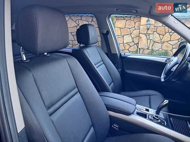 Внедорожник / Кроссовер BMW X5 2012 в Могилев-Подольске
