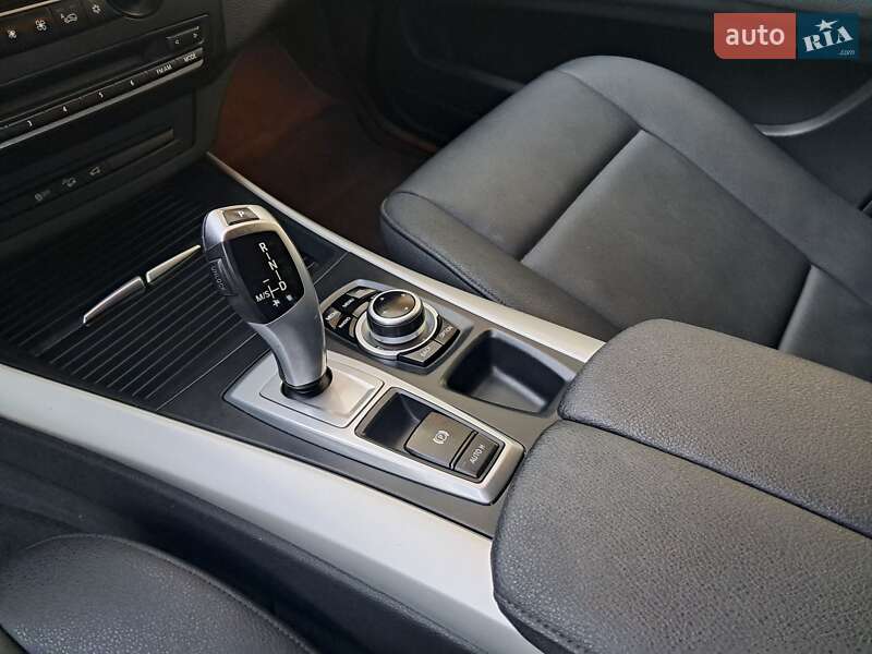 Внедорожник / Кроссовер BMW X5 2012 в Могилев-Подольске