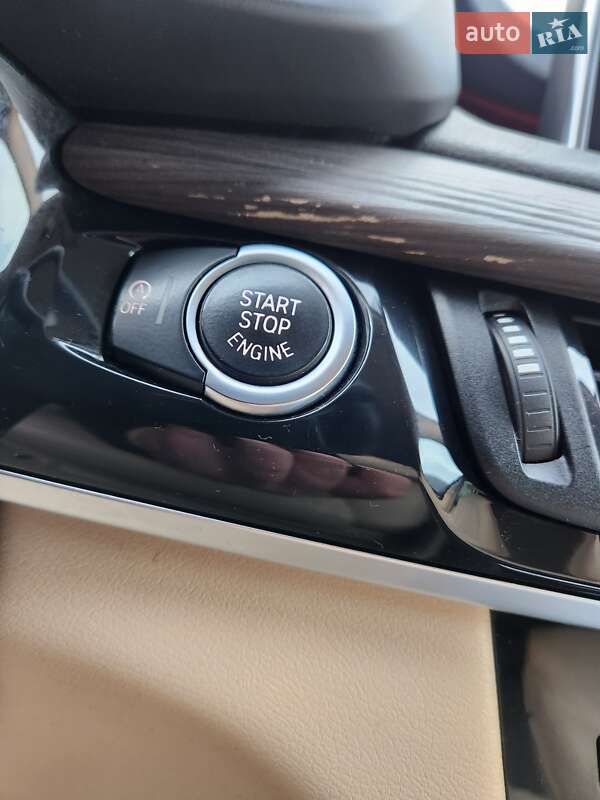 Внедорожник / Кроссовер BMW X5 2013 в Киеве