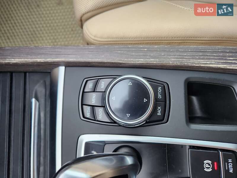 Внедорожник / Кроссовер BMW X5 2013 в Киеве