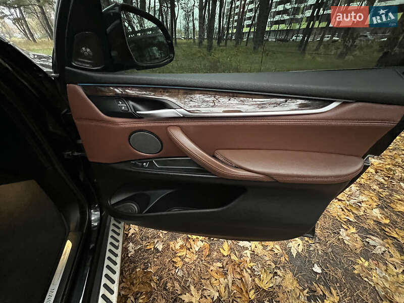 Внедорожник / Кроссовер BMW X5 2014 в Киеве