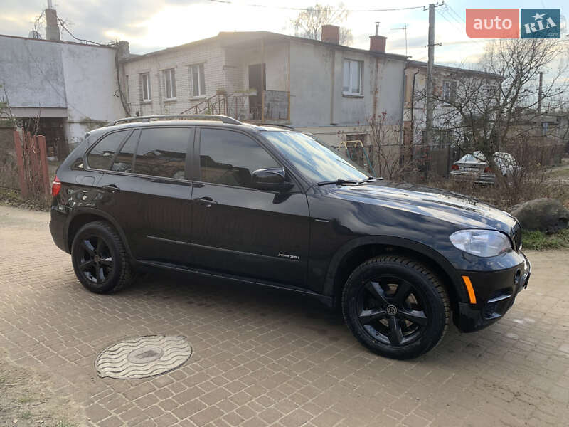 Внедорожник / Кроссовер BMW X5 2012 в Львове