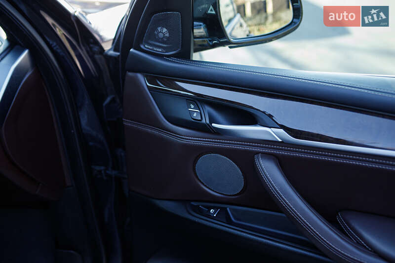 Позашляховик / Кросовер BMW X5 2016 в Вінниці