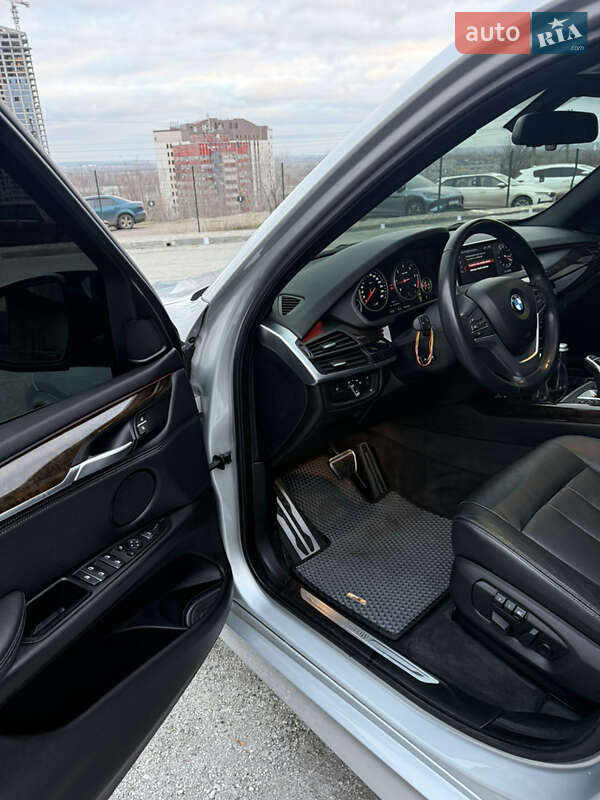 Внедорожник / Кроссовер BMW X5 2017 в Днепре