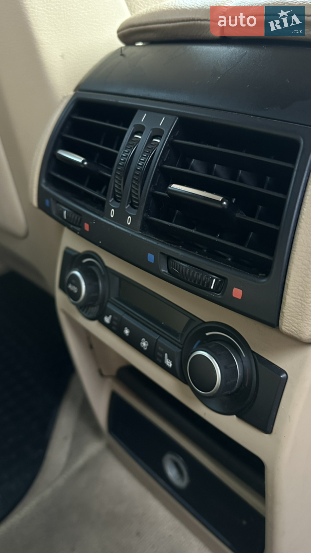 2010 BMW X5 - мініатюра 28