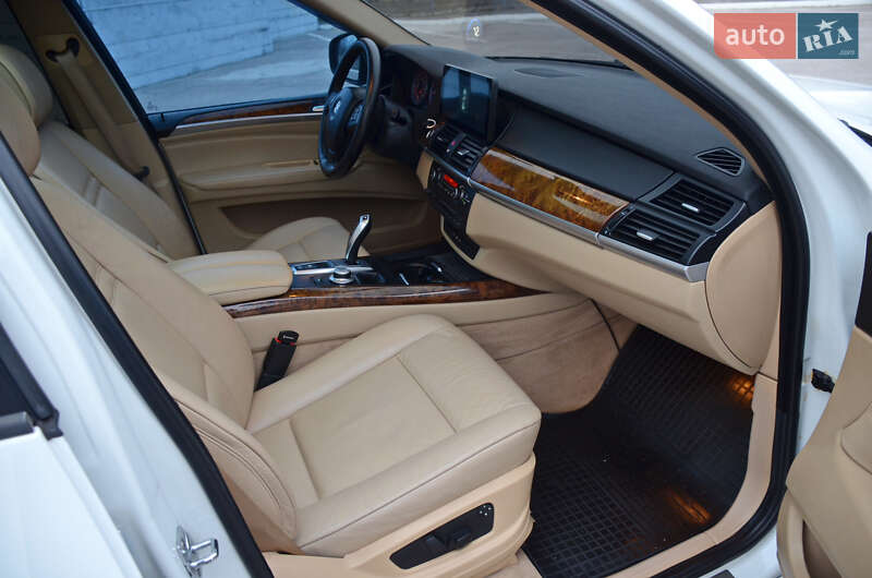 Позашляховик / Кросовер BMW X5 2009 в Дніпрі фото 10 Позашляховик / Кросовер BMW X5 2009 в Дніпрі