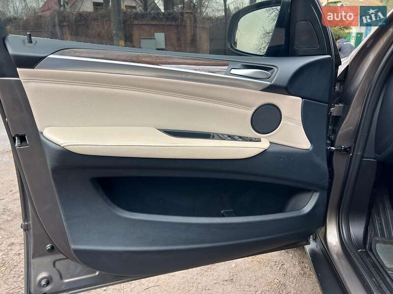 Позашляховик / Кросовер BMW X5 2010 в Києві фото 9 Позашляховик / Кросовер BMW X5 2010 в Києві