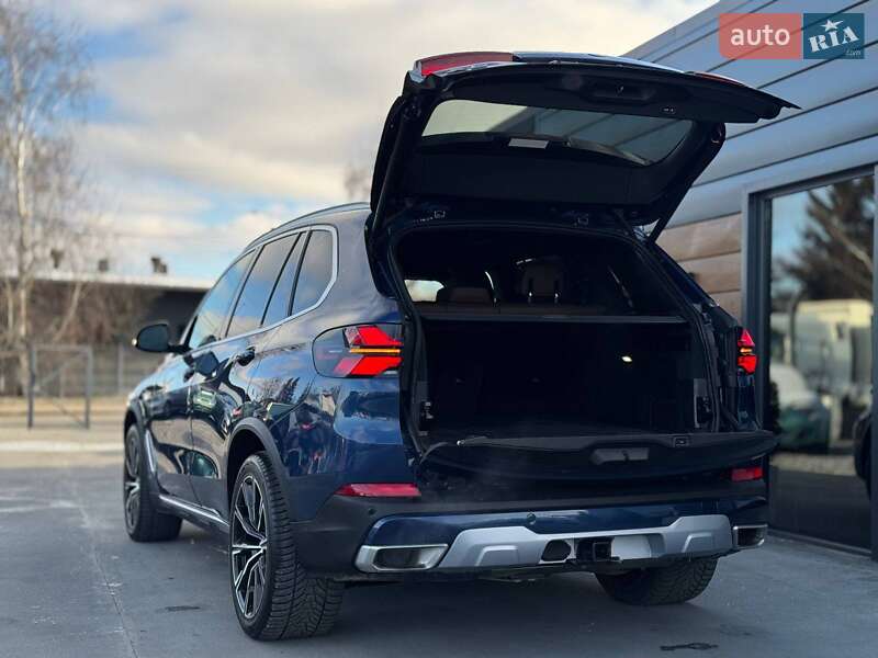 Внедорожник / Кроссовер BMW X5 2022 в Ровно