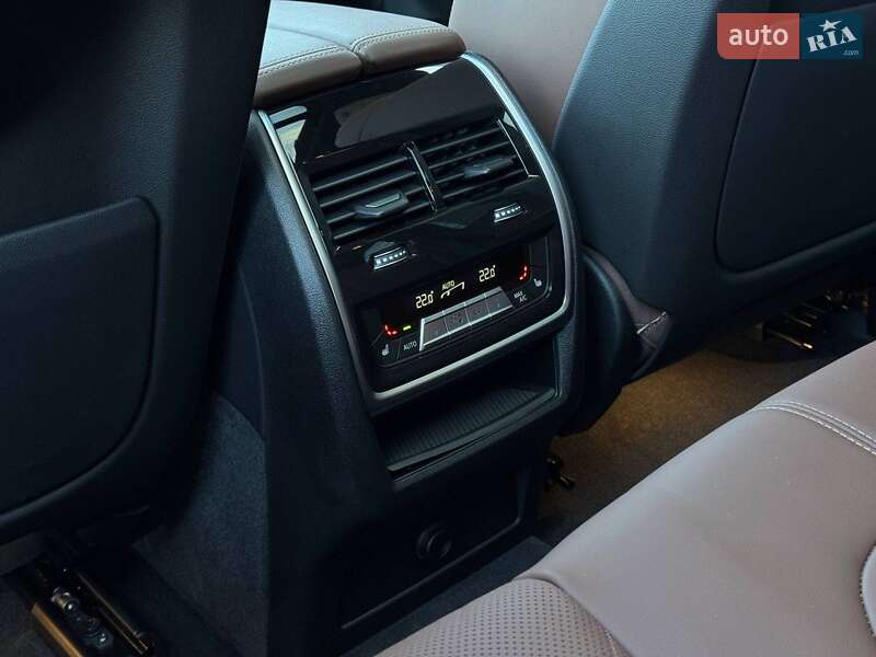 Внедорожник / Кроссовер BMW X5 2022 в Ровно