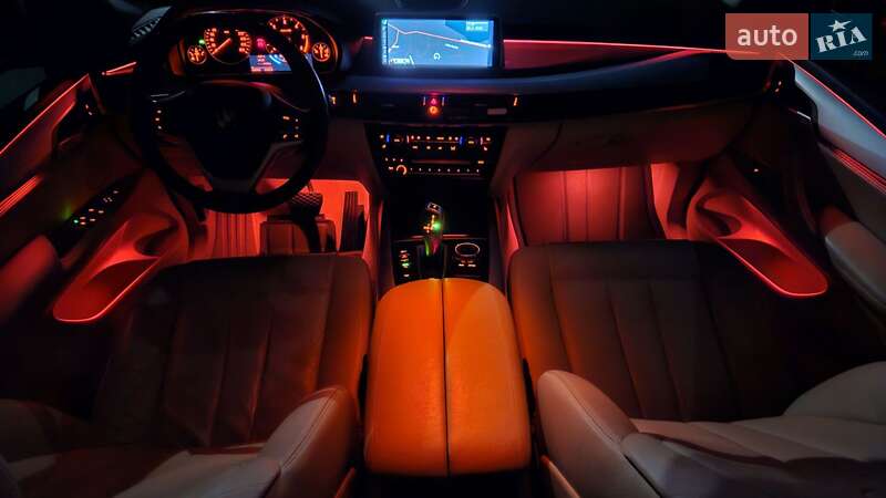 Позашляховик / Кросовер BMW X5 2014 в Сваляві