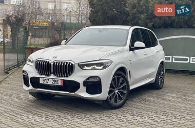Позашляховик / Кросовер BMW X5 2019 в Чернівцях