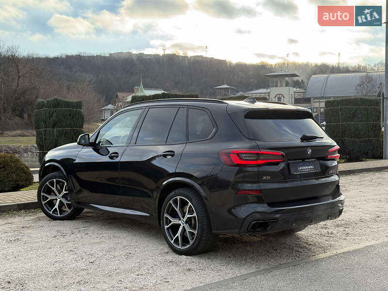 Внедорожник / Кроссовер BMW X5 2021 в Днепре