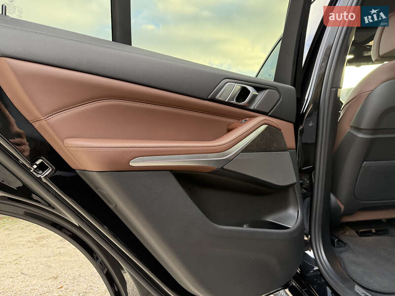 Внедорожник / Кроссовер BMW X5 2021 в Днепре