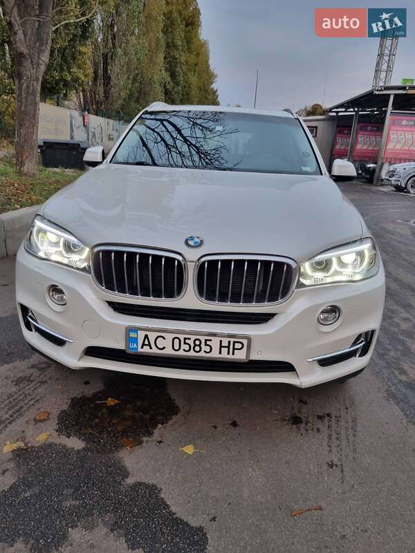 Внедорожник / Кроссовер BMW X5 2014 в Ровно