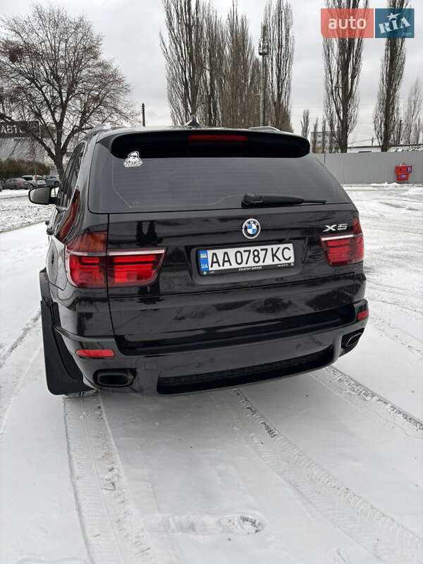 Внедорожник / Кроссовер BMW X5 2011 в Киеве