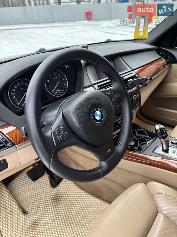 Внедорожник / Кроссовер BMW X5 2011 в Киеве