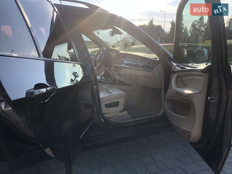 Внедорожник / Кроссовер BMW X5 2013 в Львове