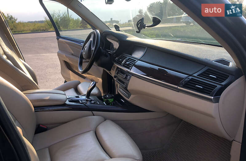 Внедорожник / Кроссовер BMW X5 2013 в Львове