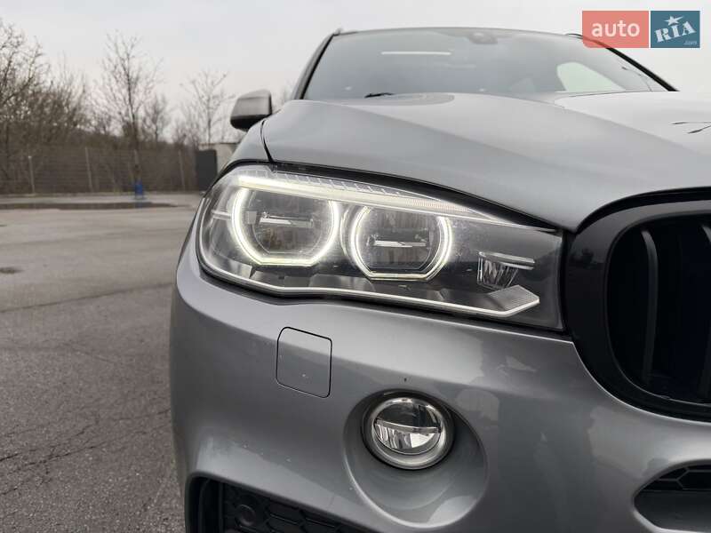 Внедорожник / Кроссовер BMW X5 2018 в Черновцах