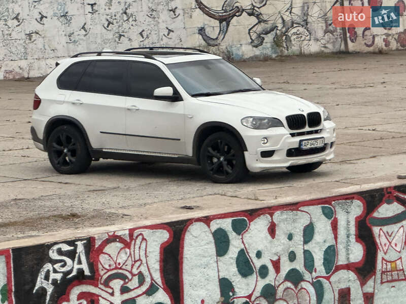 Внедорожник / Кроссовер BMW X5 2010 в Запорожье