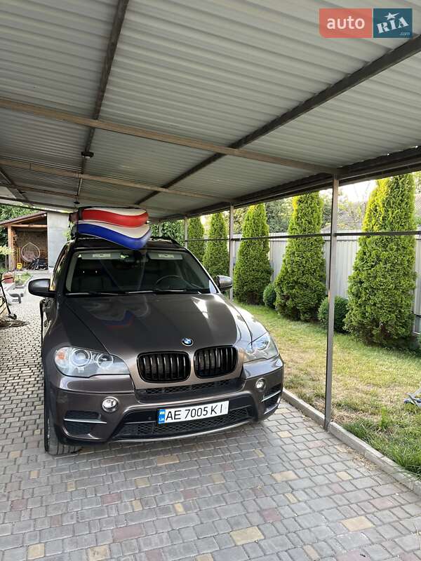 Внедорожник / Кроссовер BMW X5 2012 в Кривом Роге