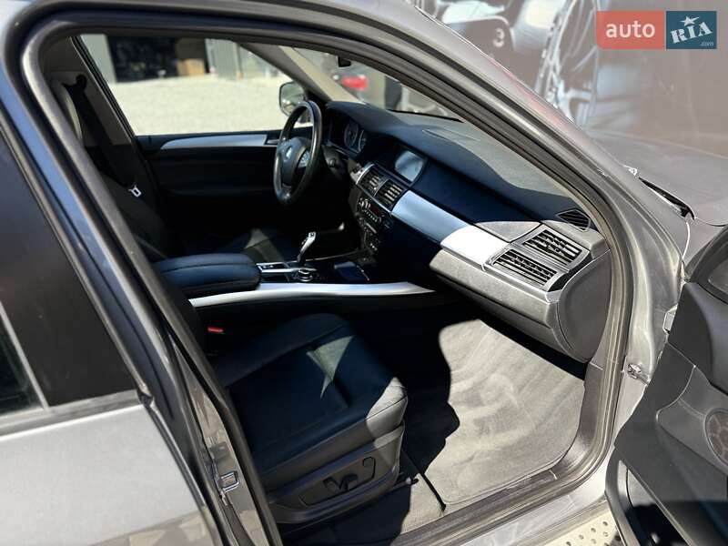Внедорожник / Кроссовер BMW X5 2012 в Львове