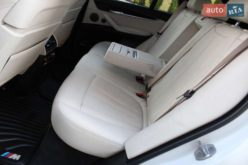 Внедорожник / Кроссовер BMW X5 2018 в Ровно