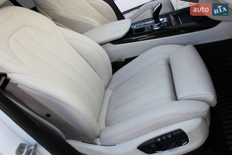 Внедорожник / Кроссовер BMW X5 2018 в Ровно