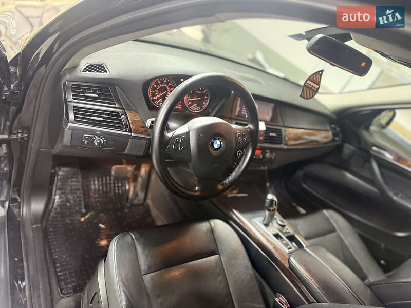 Позашляховик / Кросовер BMW X5 2011 в Кам'янець-Подільському
