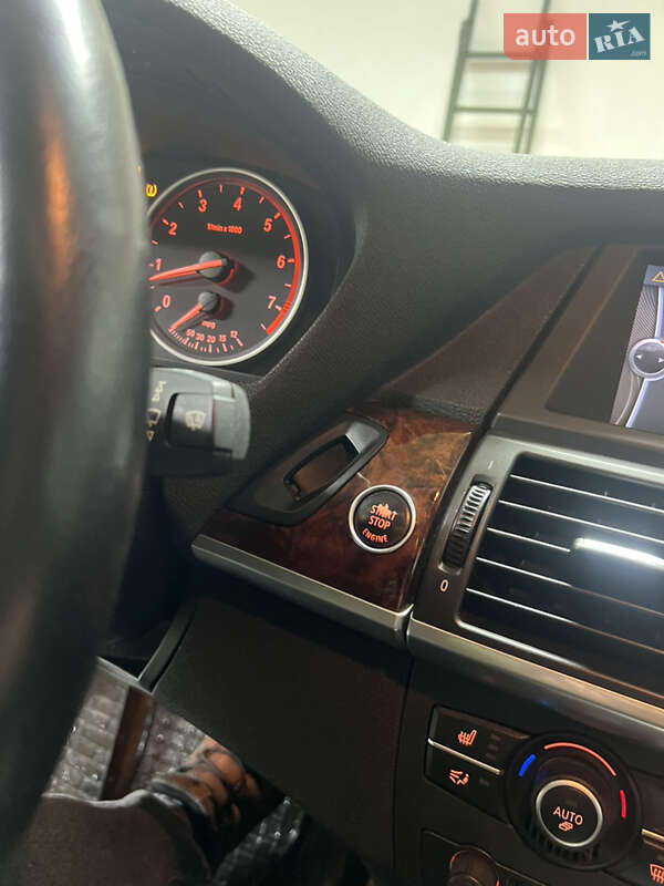 Позашляховик / Кросовер BMW X5 2011 в Кам'янець-Подільському