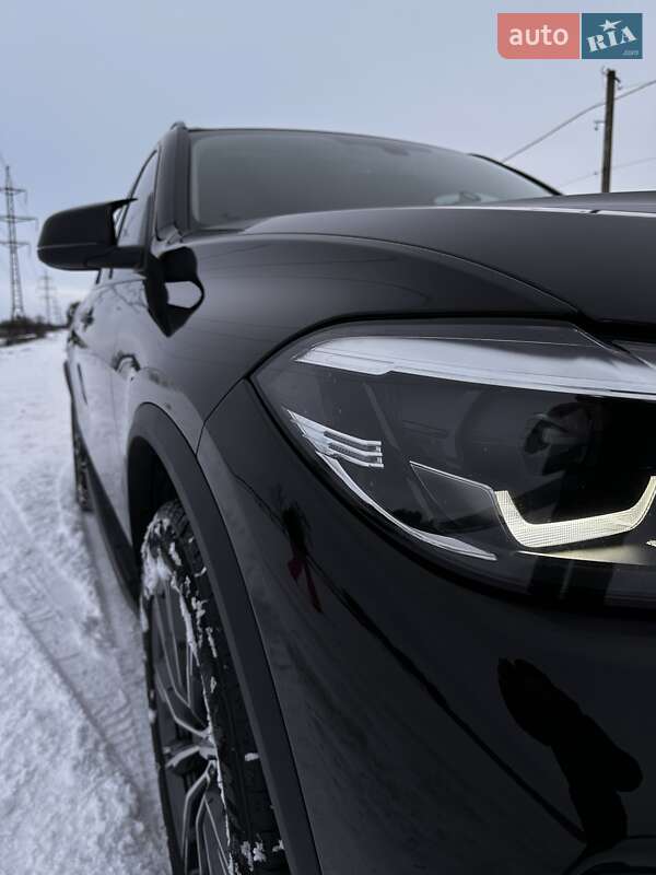 Внедорожник / Кроссовер BMW X5 2021 в Синельниково