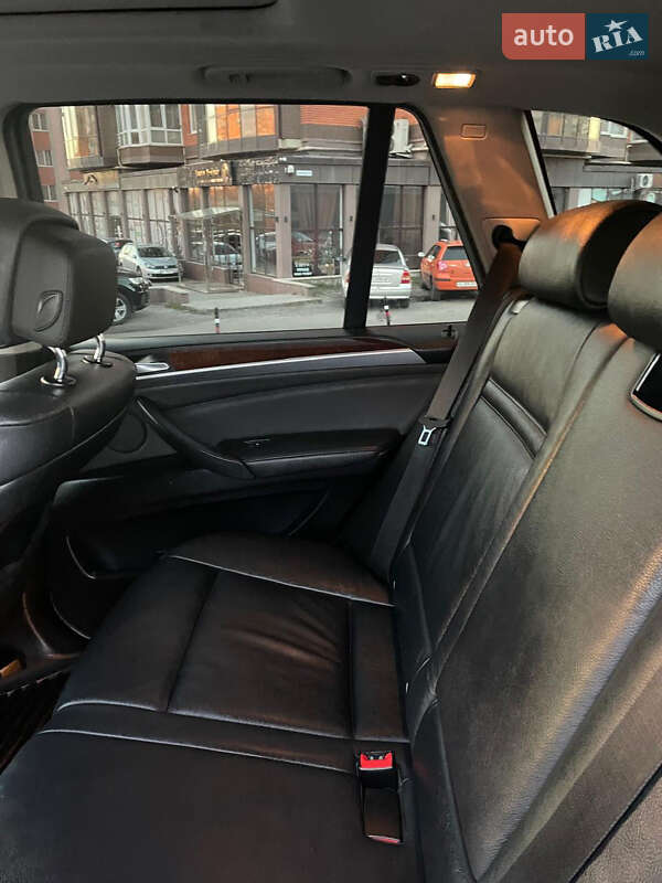 Позашляховик / Кросовер BMW X5 2011 в Львові фото 6 Позашляховик / Кросовер BMW X5 2011 в Львові