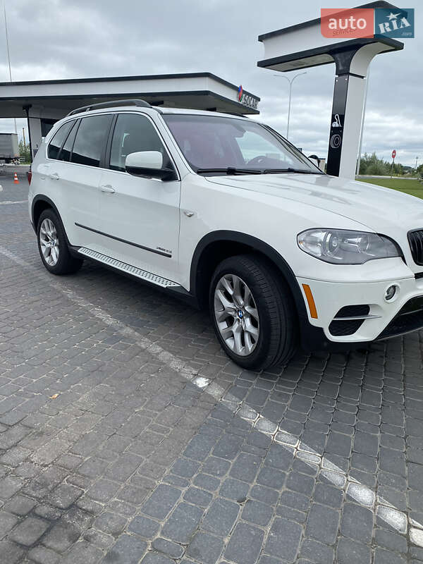 Внедорожник / Кроссовер BMW X5 2012 в Ровно